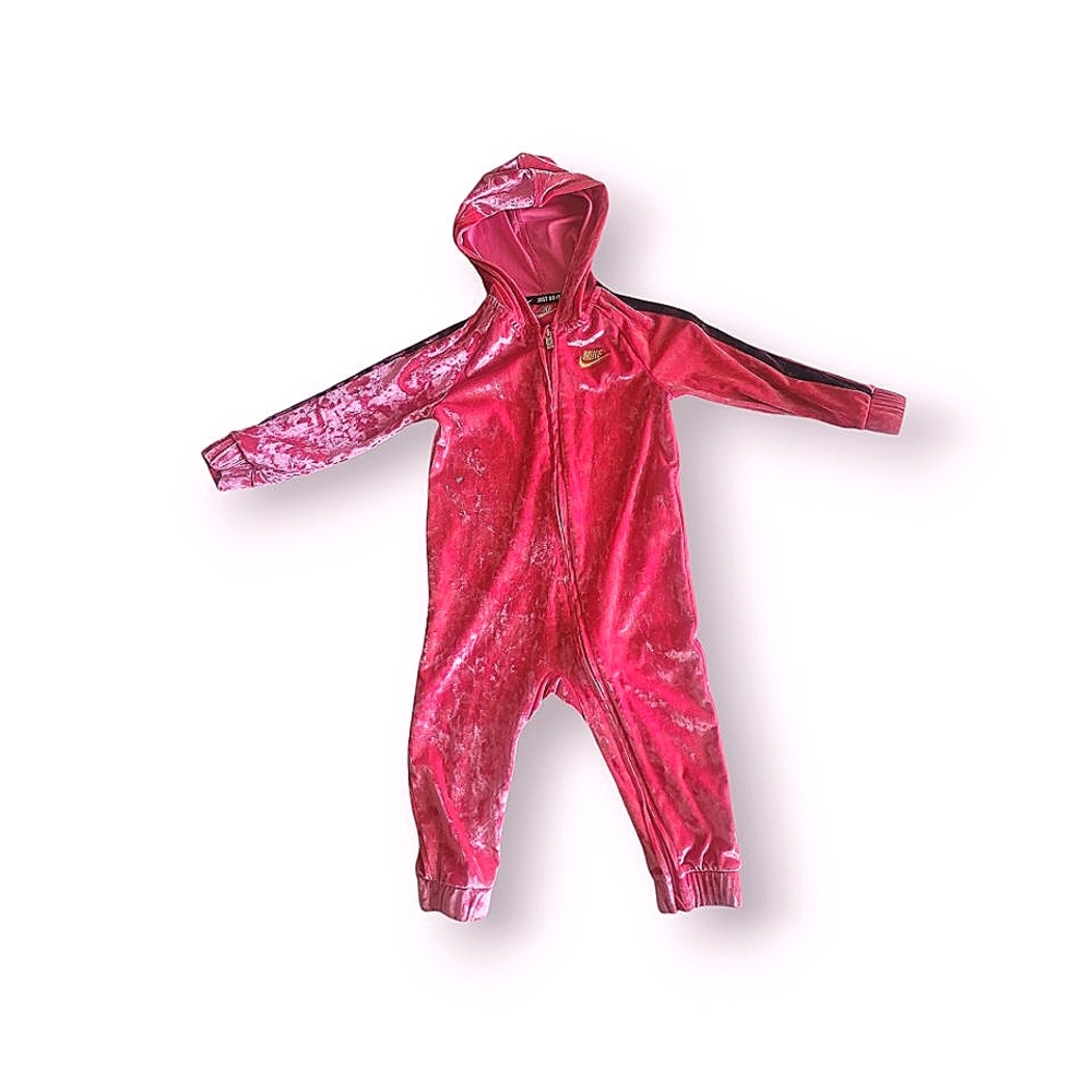 Nike Baby 24M Pink Velvet Zipped Onesie Tracksuit with Hoodie